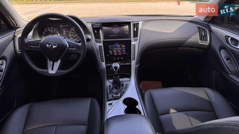 Седан Infiniti Q50 2019 в Виннице