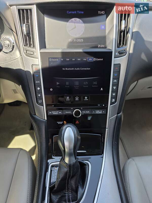 Седан Infiniti Q50 2015 в Івано-Франківську