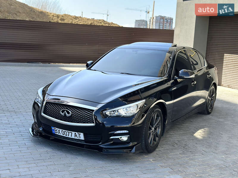 Седан Infiniti Q50 2017 в 