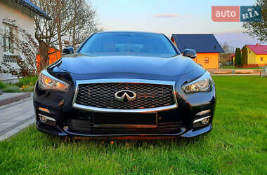 Седан Infiniti Q50 2014 в Львові