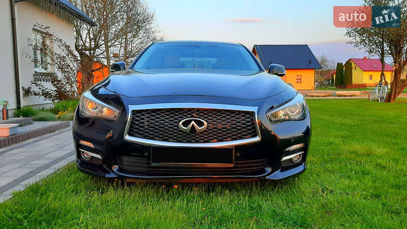 Infiniti Q50 2014