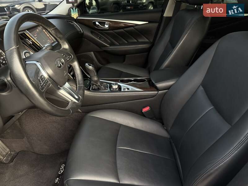 Седан Infiniti Q50 2017 в Харкові