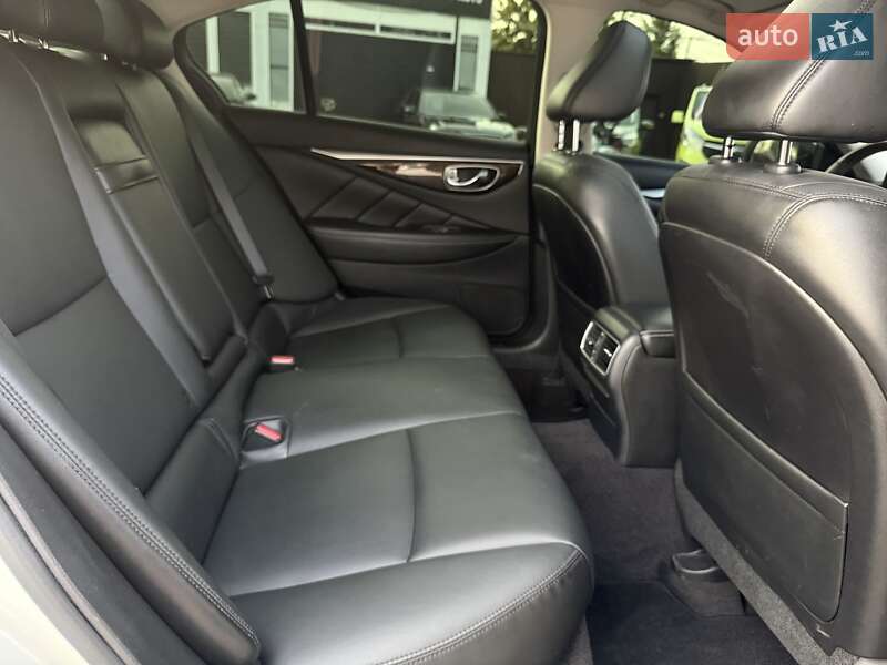 Седан Infiniti Q50 2017 в Харкові