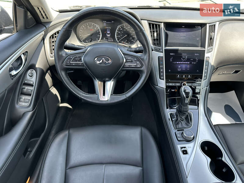 Седан Infiniti Q50 2021 в Киеве