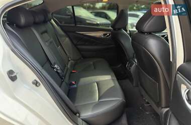 Седан Infiniti Q50 2017 в 