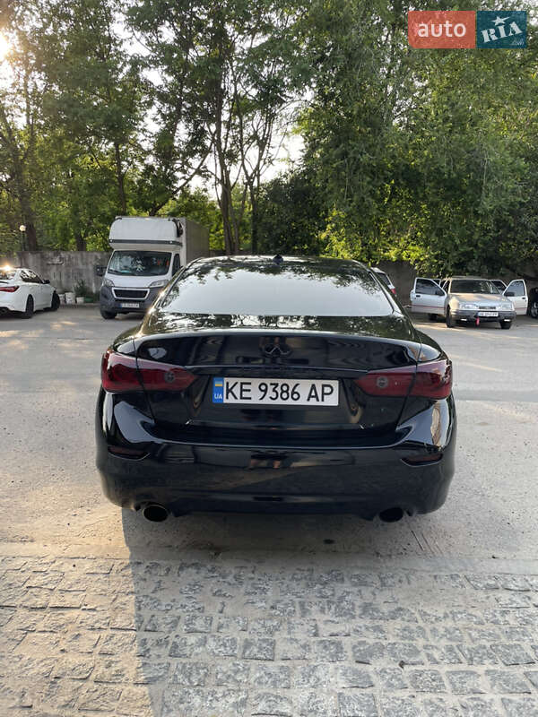 Седан Infiniti Q50 2016 в Дніпрі