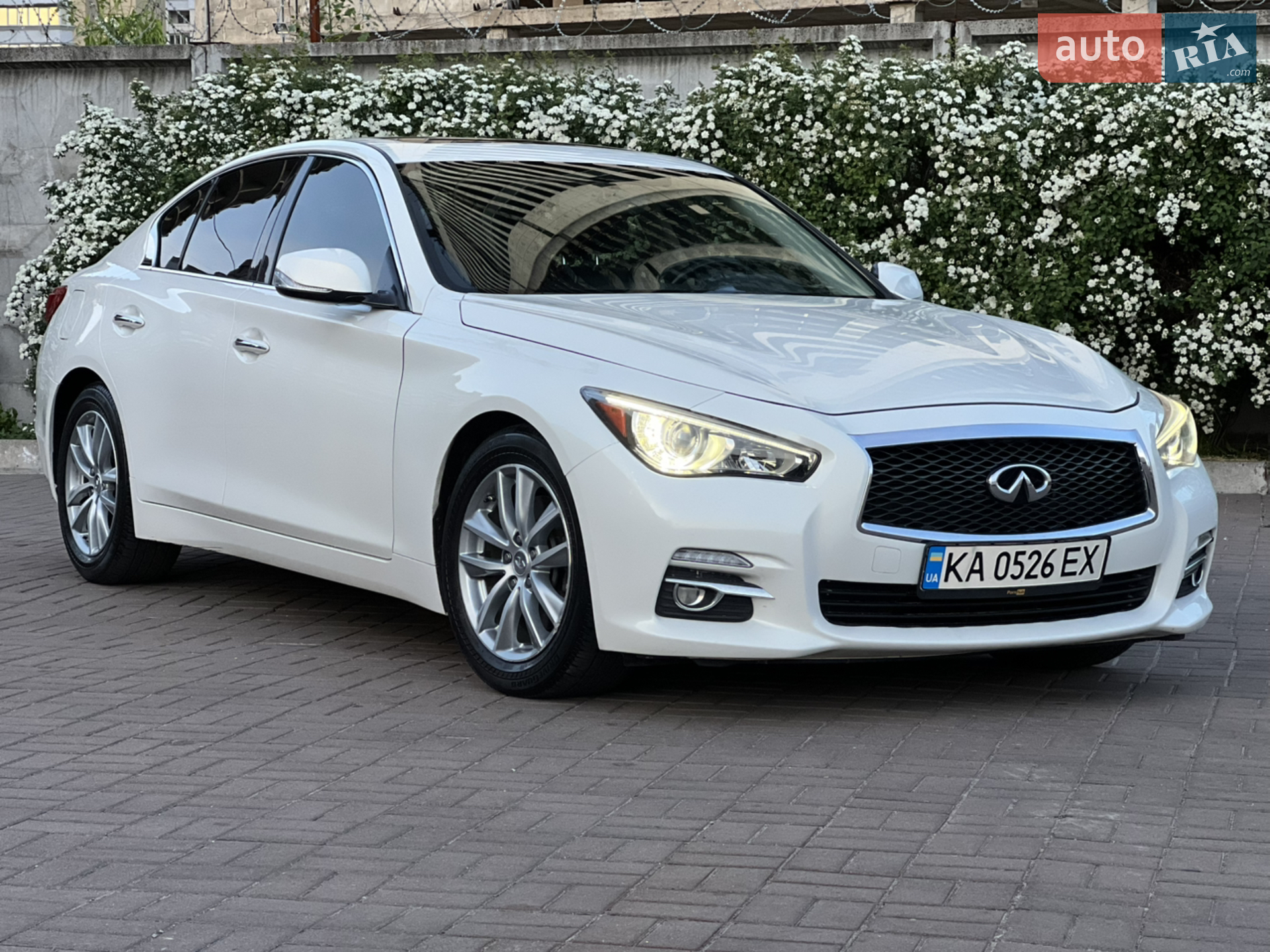 2015 Infiniti Q50 - мініатюра 10