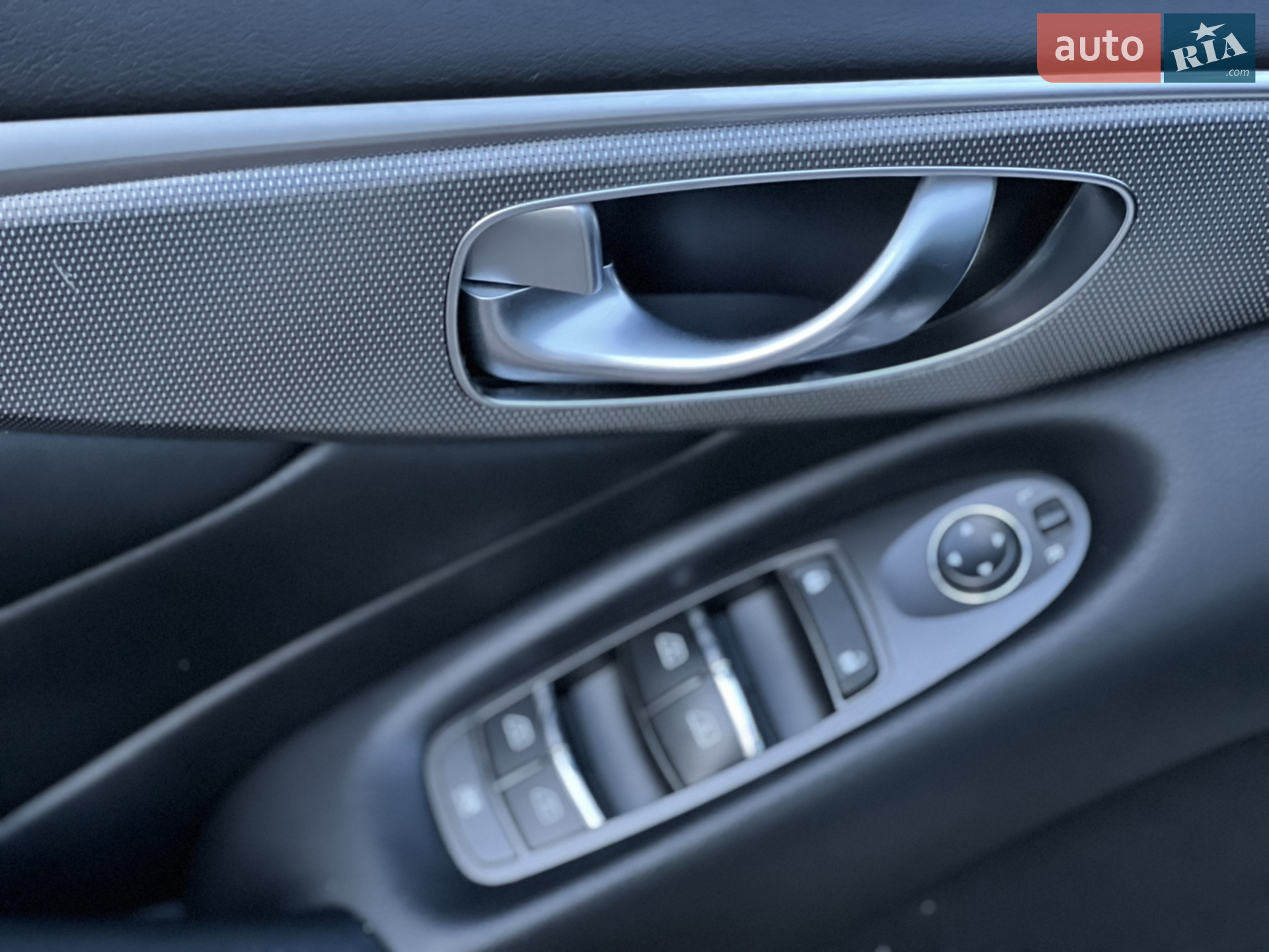 2015 Infiniti Q50 - мініатюра 29