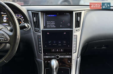 Седан Infiniti Q50 2017 в 