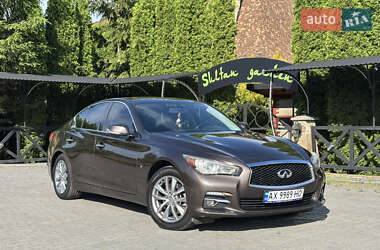Седан Infiniti Q50 2013 в Трускавці