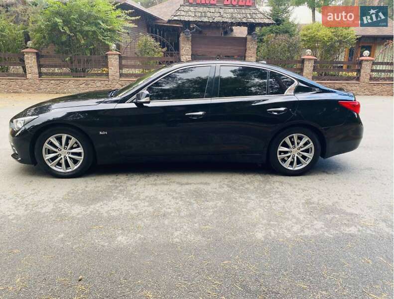 Седан Infiniti Q50 2016 в Києві