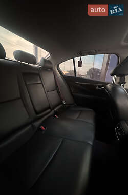 Седан Infiniti Q50 2018 в 