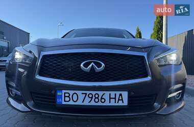 Седан Infiniti Q50 2015 в 