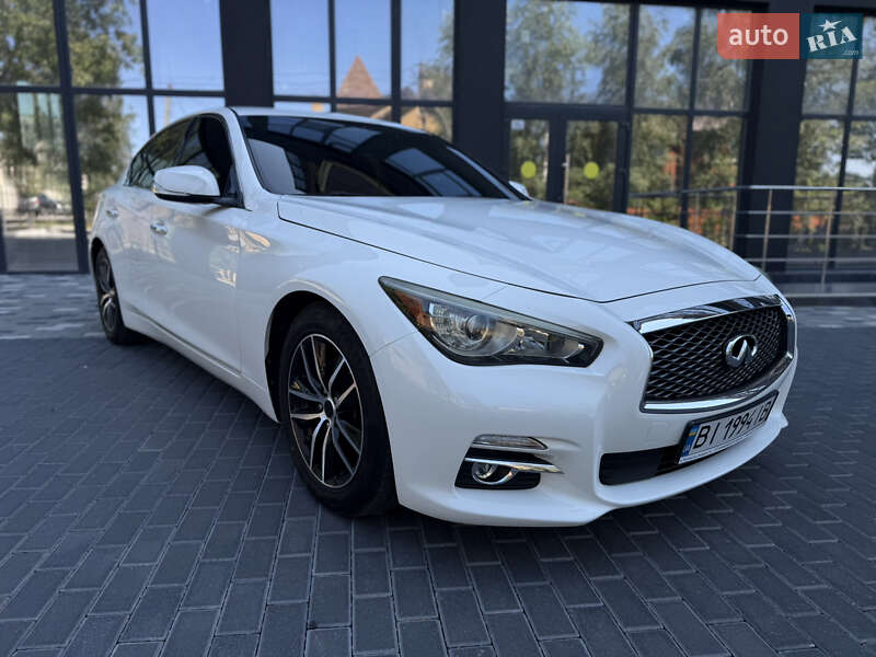 Седан Infiniti Q50 2016 в Полтаві