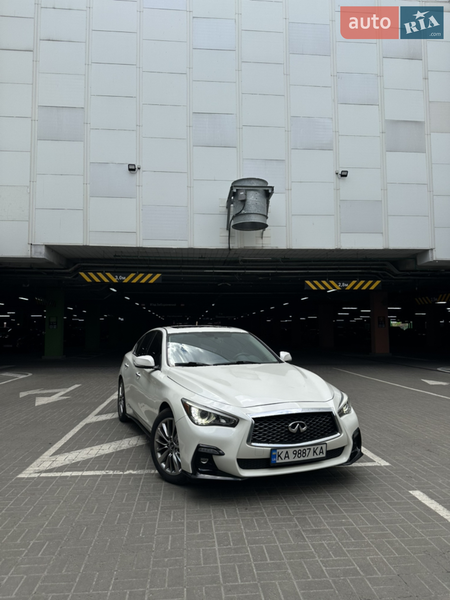 2017 Infiniti Q50 - фото 1