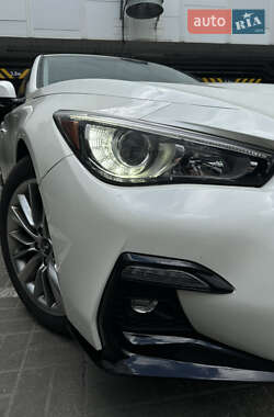 Седан Infiniti Q50 2017 в 