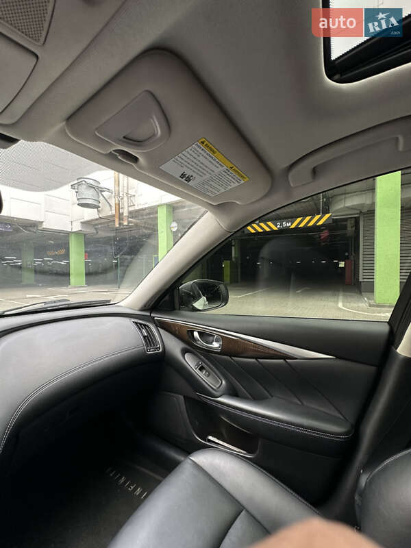 Седан Infiniti Q50 2017 в Києві