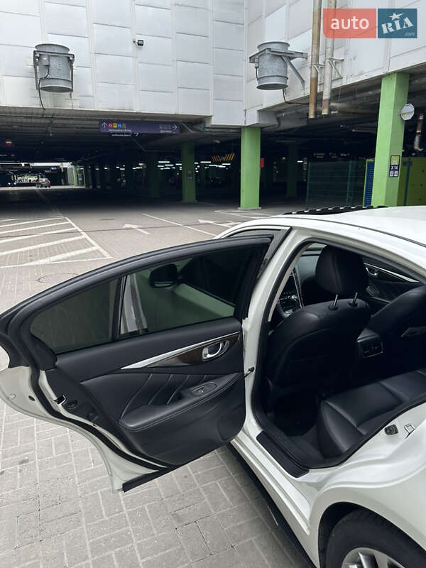 Седан Infiniti Q50 2017 в Києві