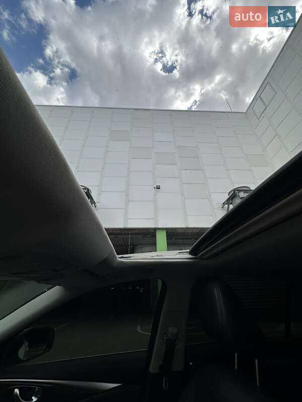 Седан Infiniti Q50 2017 в Києві