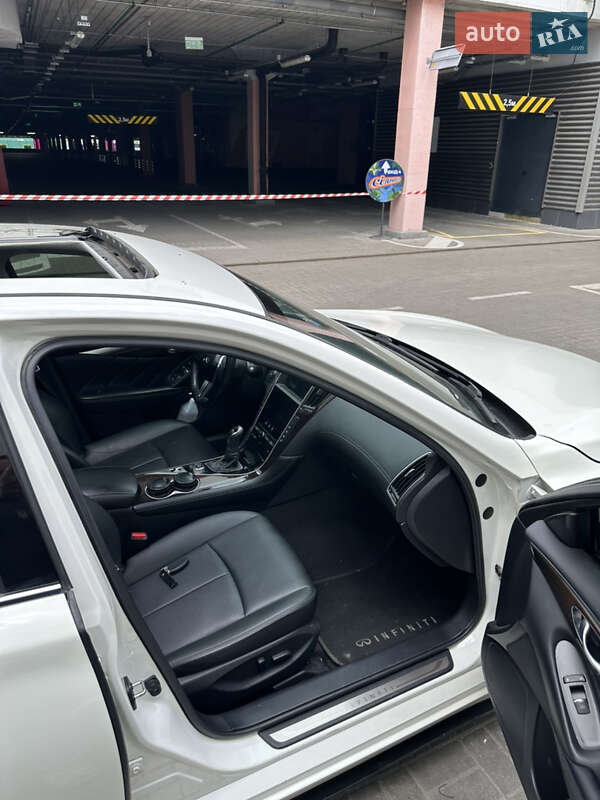 Седан Infiniti Q50 2017 в Києві