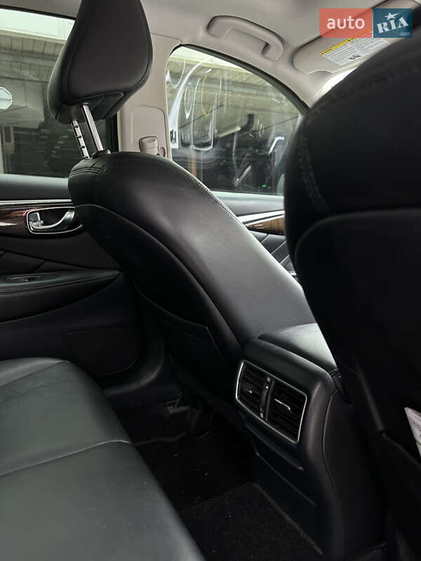 Седан Infiniti Q50 2017 в Києві