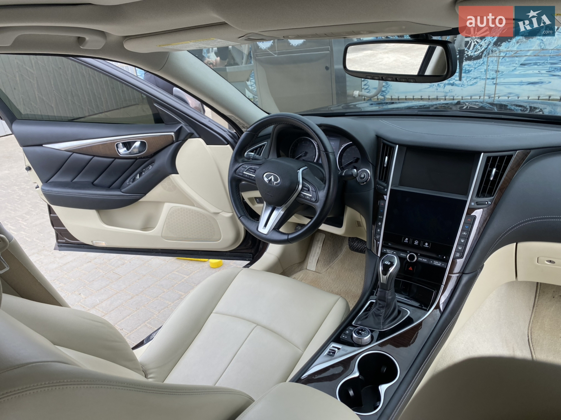 2017 Infiniti Q50 - мініатюра 10