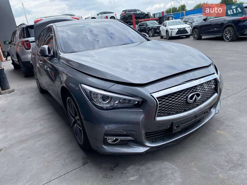 Infiniti Q50 2015