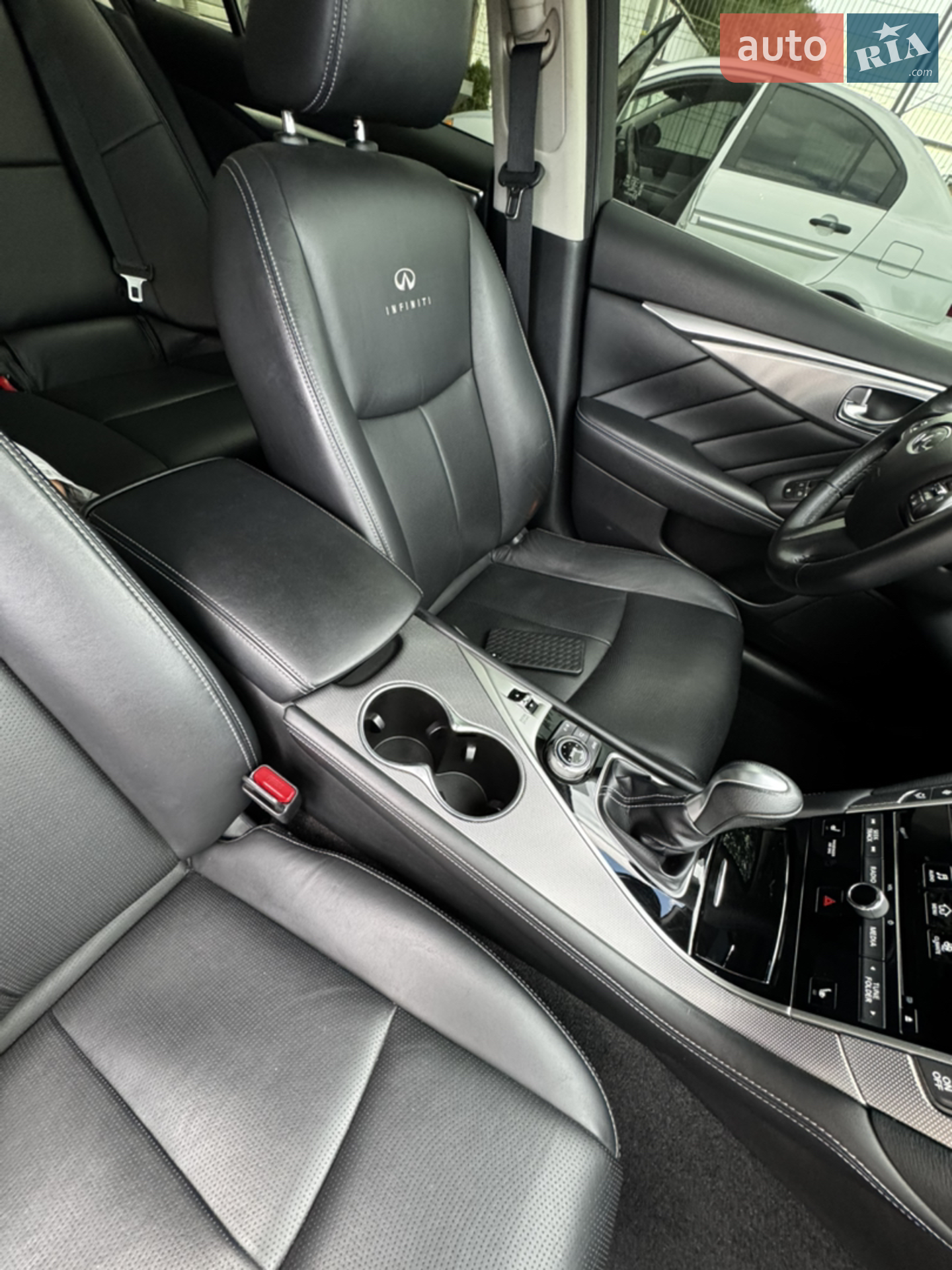 2014 Infiniti Q50 - мініатюра 3
