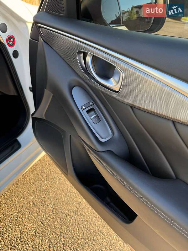 Седан Infiniti Q50 2019 в Києві