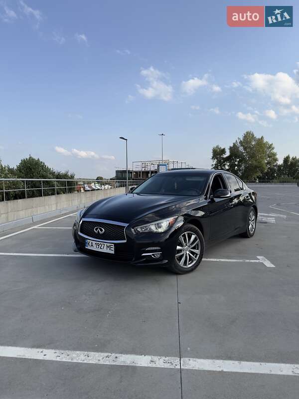 Седан Infiniti Q50 2014 в Києві