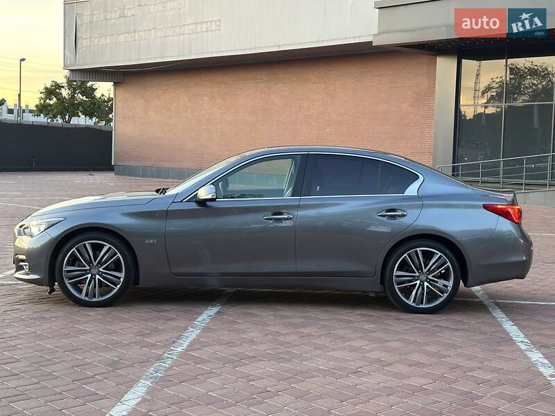 Седан Infiniti Q50 2016 в Одессе