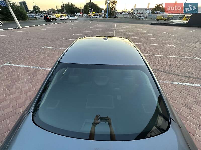 Седан Infiniti Q50 2016 в Одессе