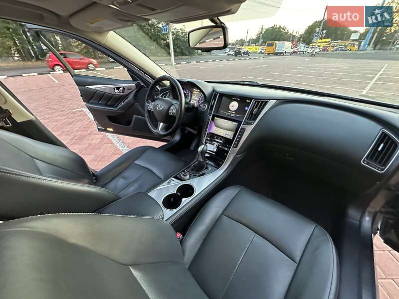 Седан Infiniti Q50 2016 в Одессе