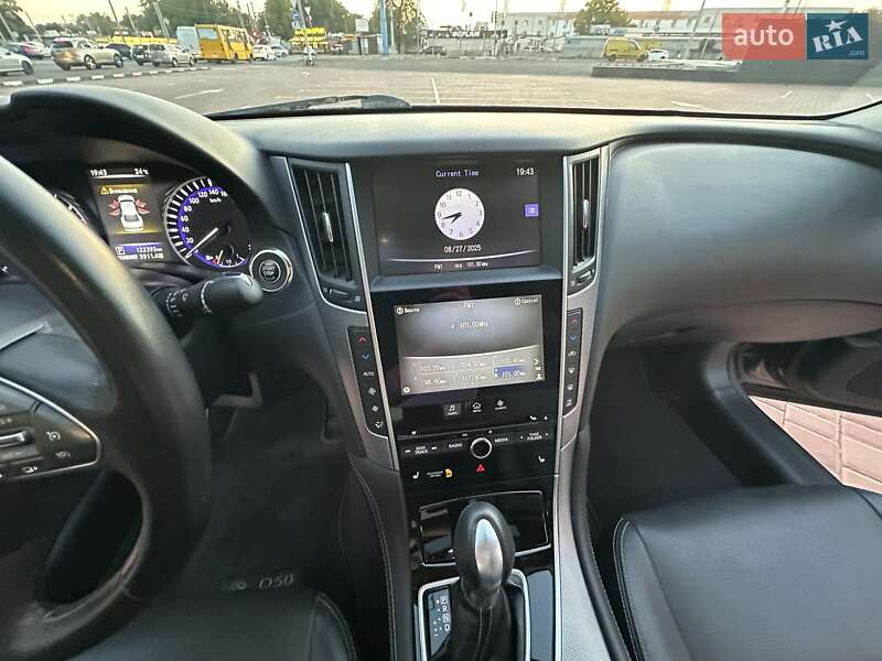Седан Infiniti Q50 2016 в Одессе