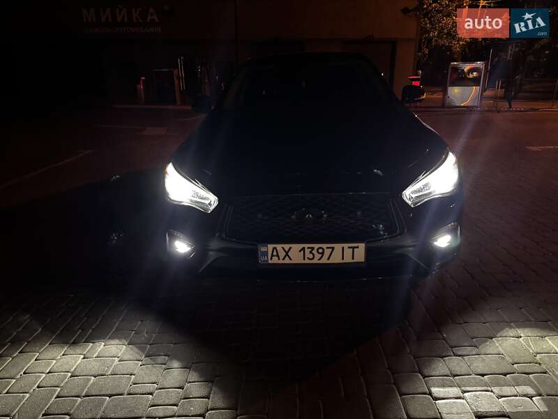 Седан Infiniti Q50 2018 в Харкові