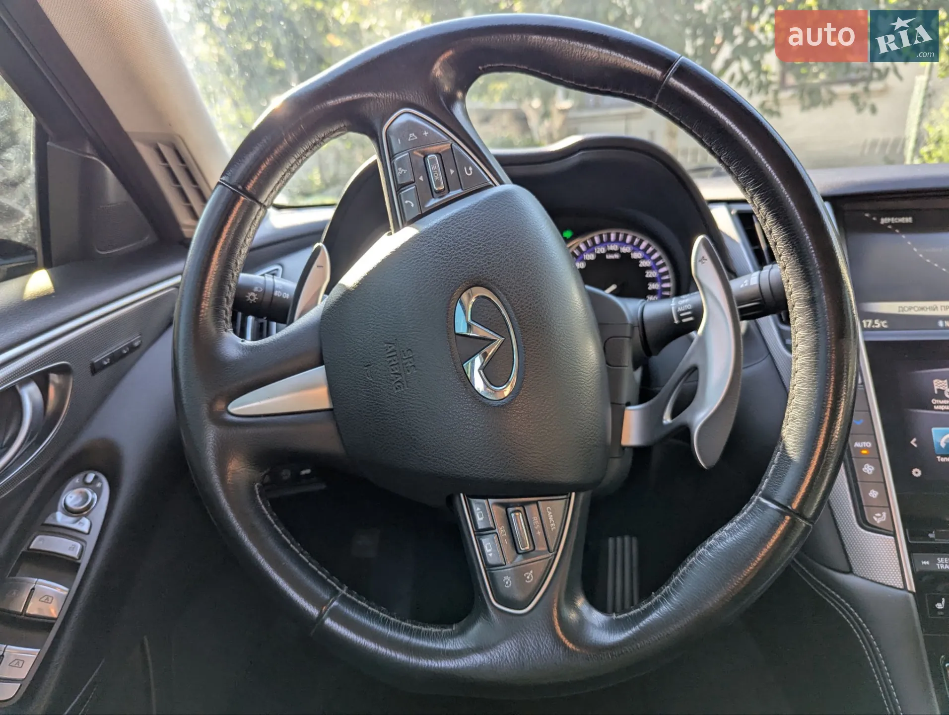 2015 Infiniti Q50 - мініатюра 16