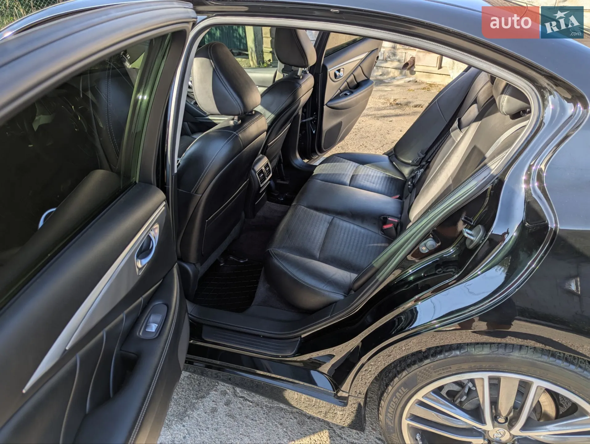 2015 Infiniti Q50 - мініатюра 20
