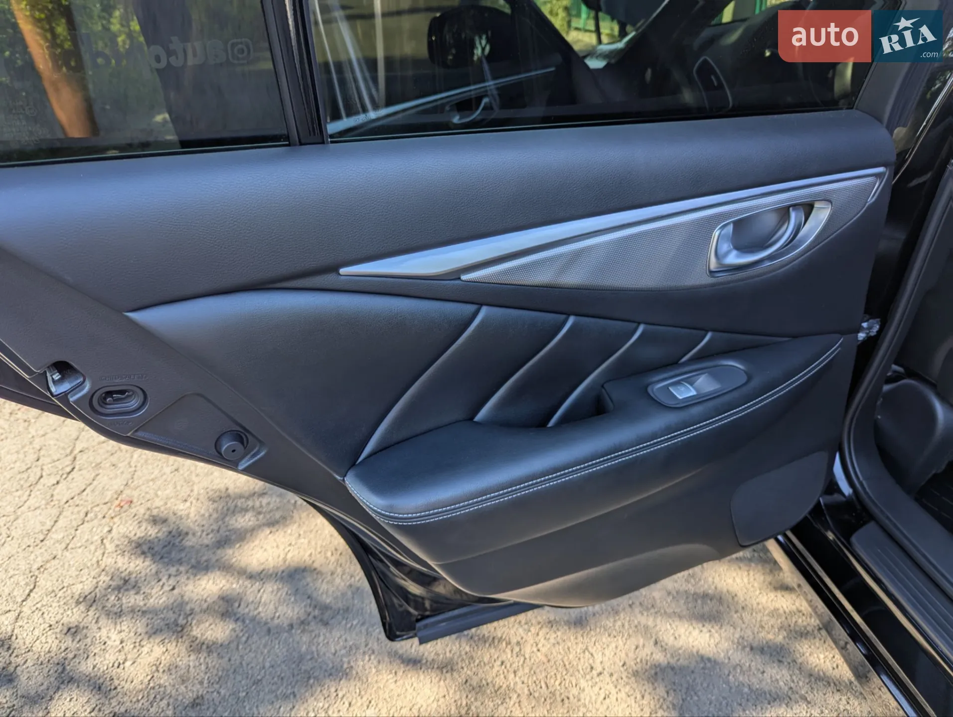 2015 Infiniti Q50 - мініатюра 34