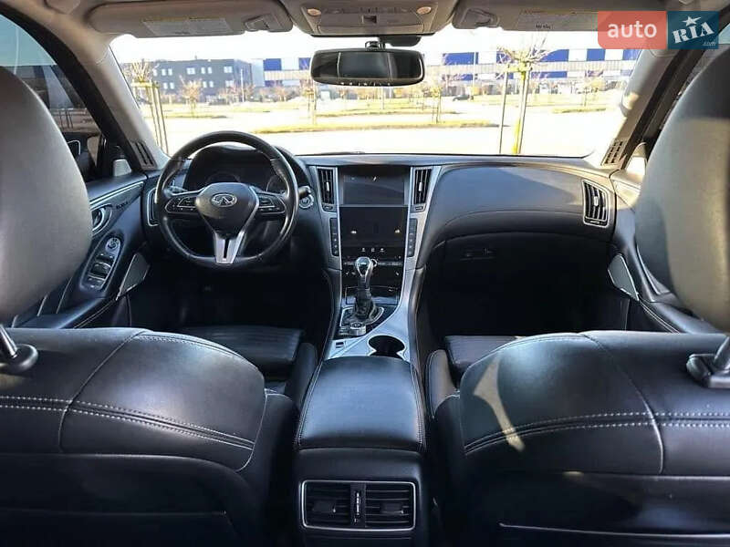 Седан Infiniti Q50 2018 в Києві
