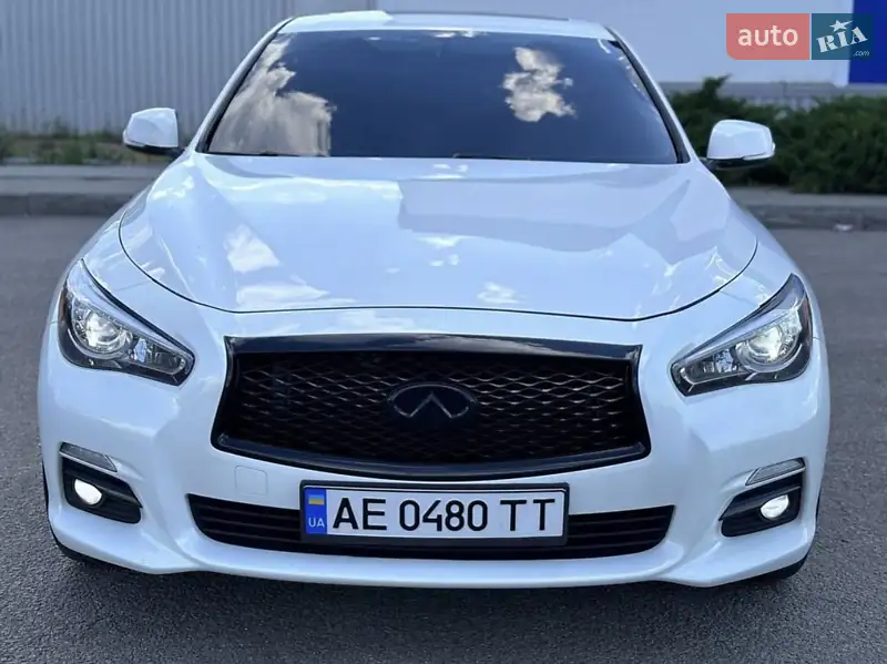 Infiniti Q50 2013