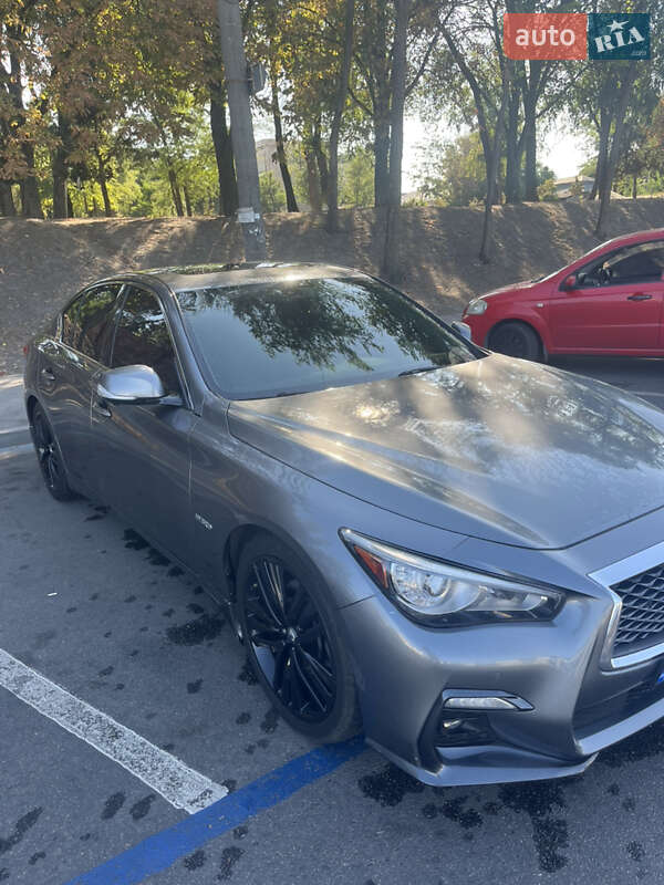 Седан Infiniti Q50 2016 в Днепре