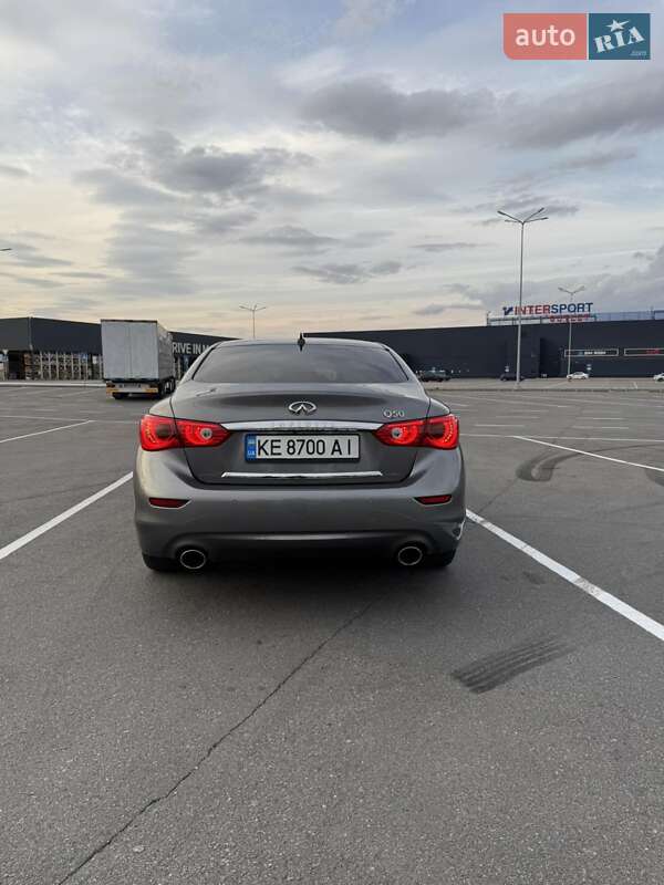 Седан Infiniti Q50 2014 в Дніпрі