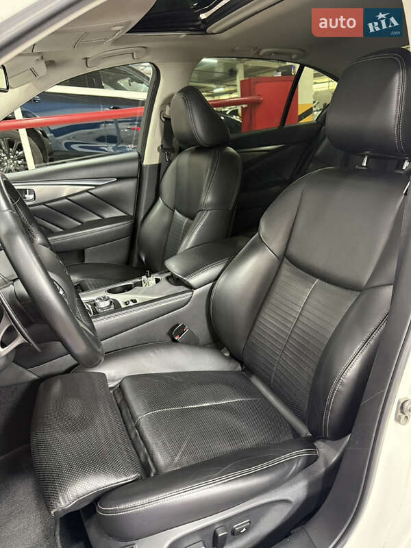 Седан Infiniti Q50 2016 в Одессе фото 18 Седан Infiniti Q50 2016 в Одессе