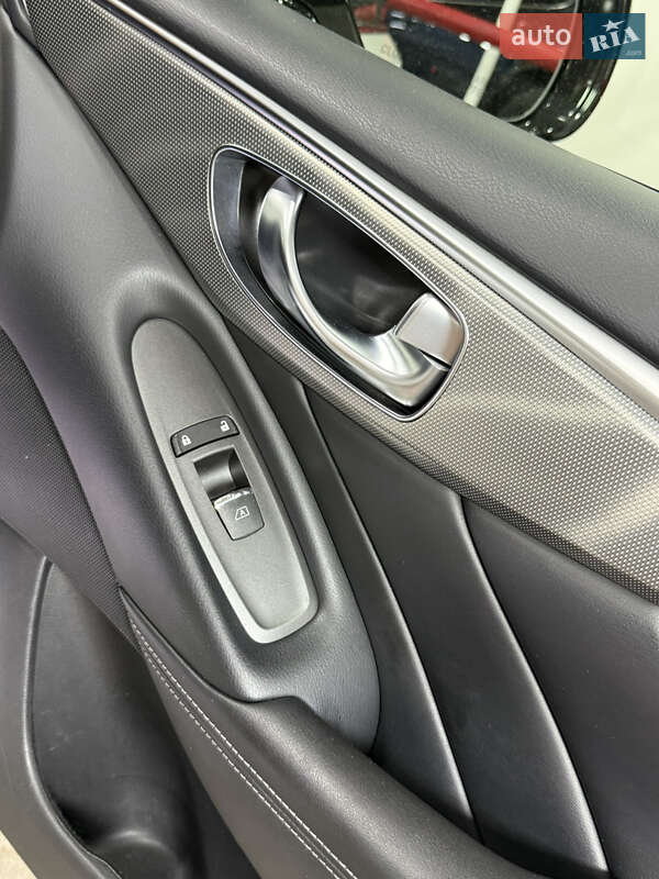 Седан Infiniti Q50 2016 в Одессе фото 15 Седан Infiniti Q50 2016 в Одессе