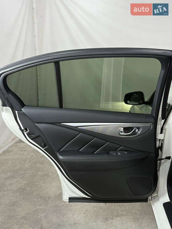 Седан Infiniti Q50 2016 в Одессе фото 24 Седан Infiniti Q50 2016 в Одессе