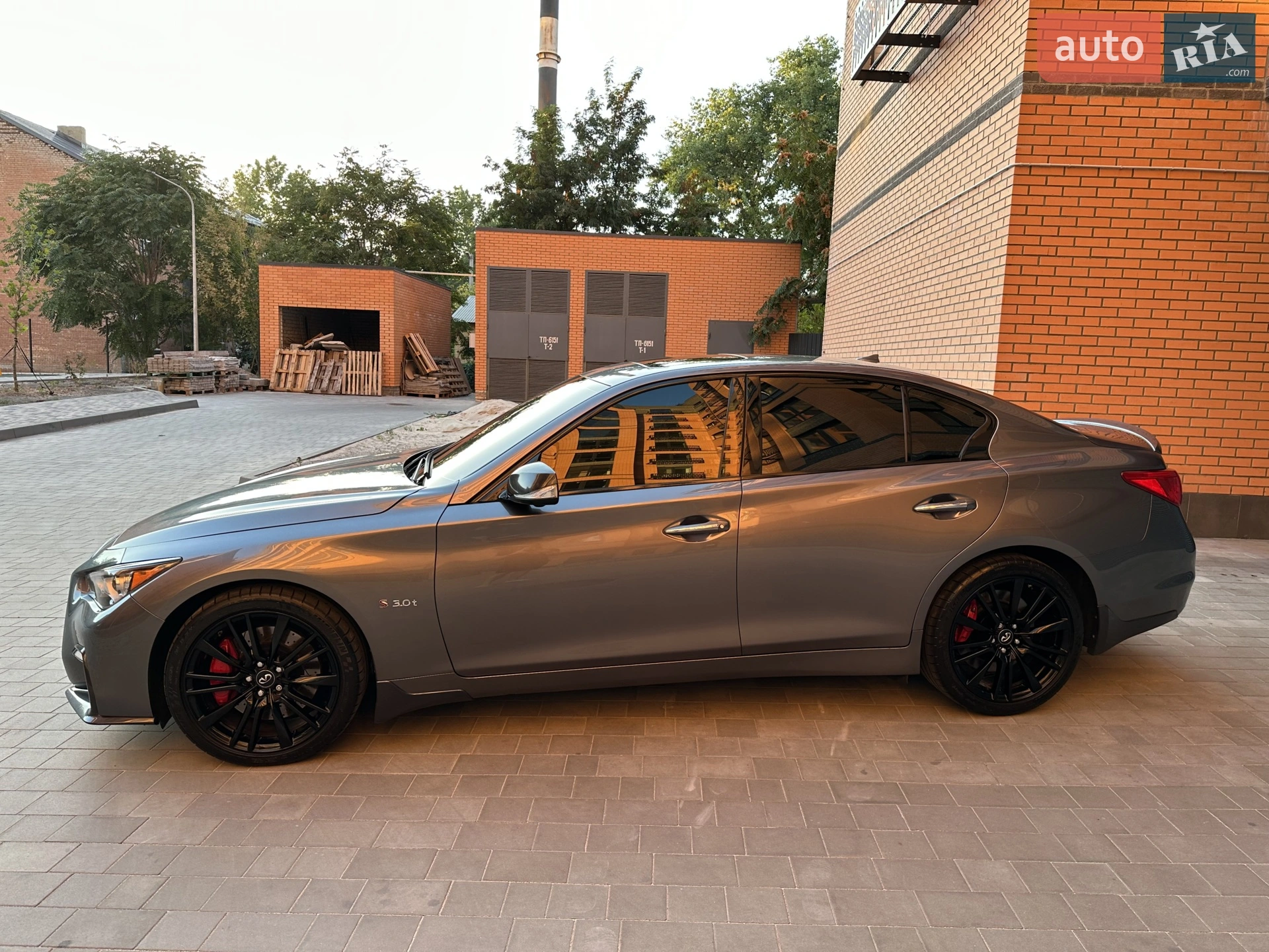 2017 Infiniti Q50 - мініатюра 3