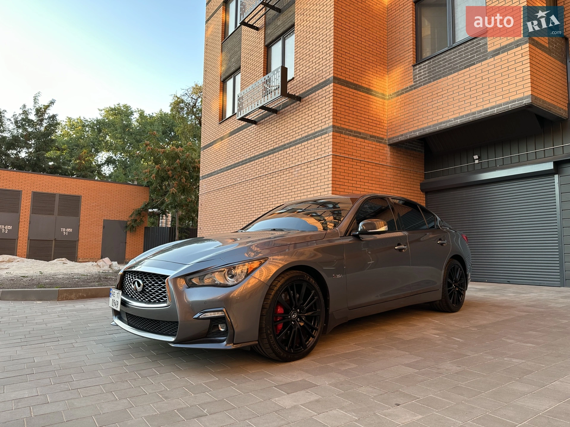 2017 Infiniti Q50 - мініатюра 2
