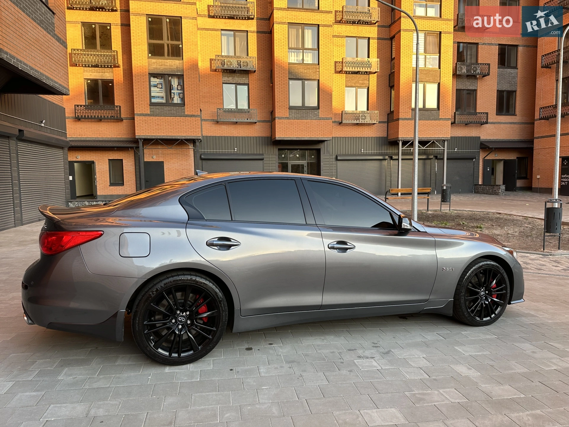 2017 Infiniti Q50 - мініатюра 7