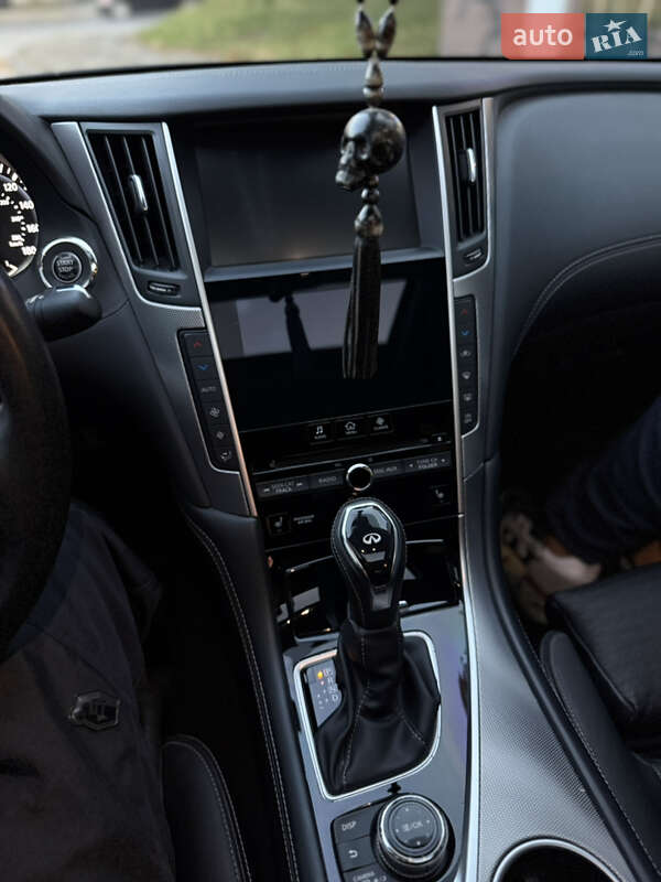 Седан Infiniti Q50 2019 в Львове