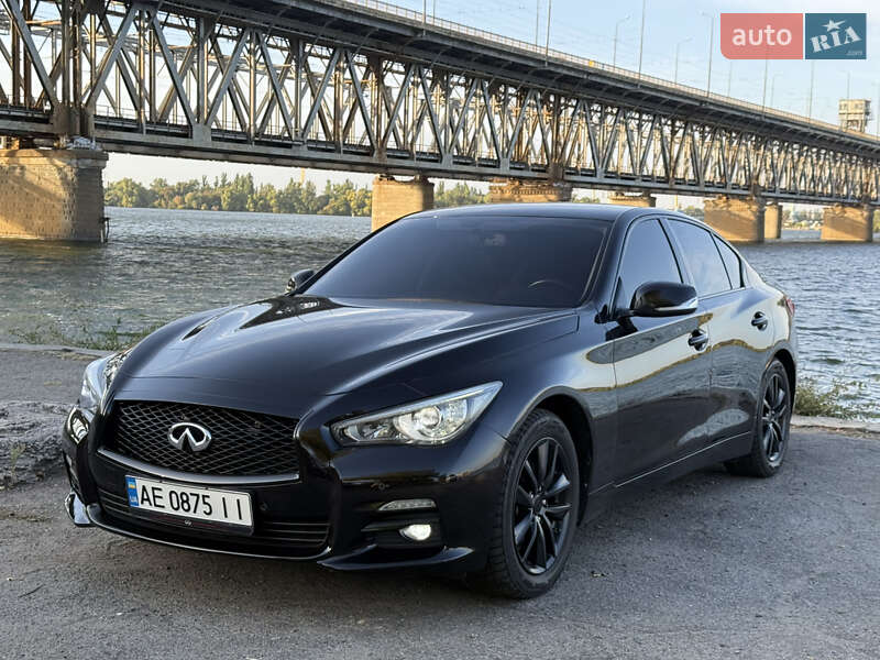 Infiniti Q50 2014